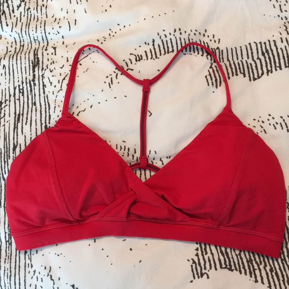 Lululemon Athletica Twisted Front Sports Bra